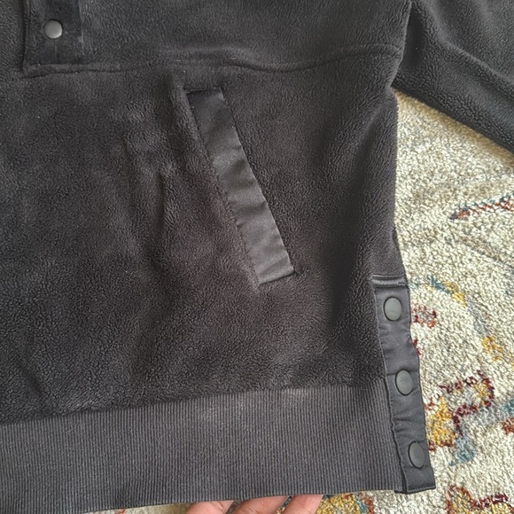 Athleta teddy fleece pullover black size xs - Picture 6 of 10
